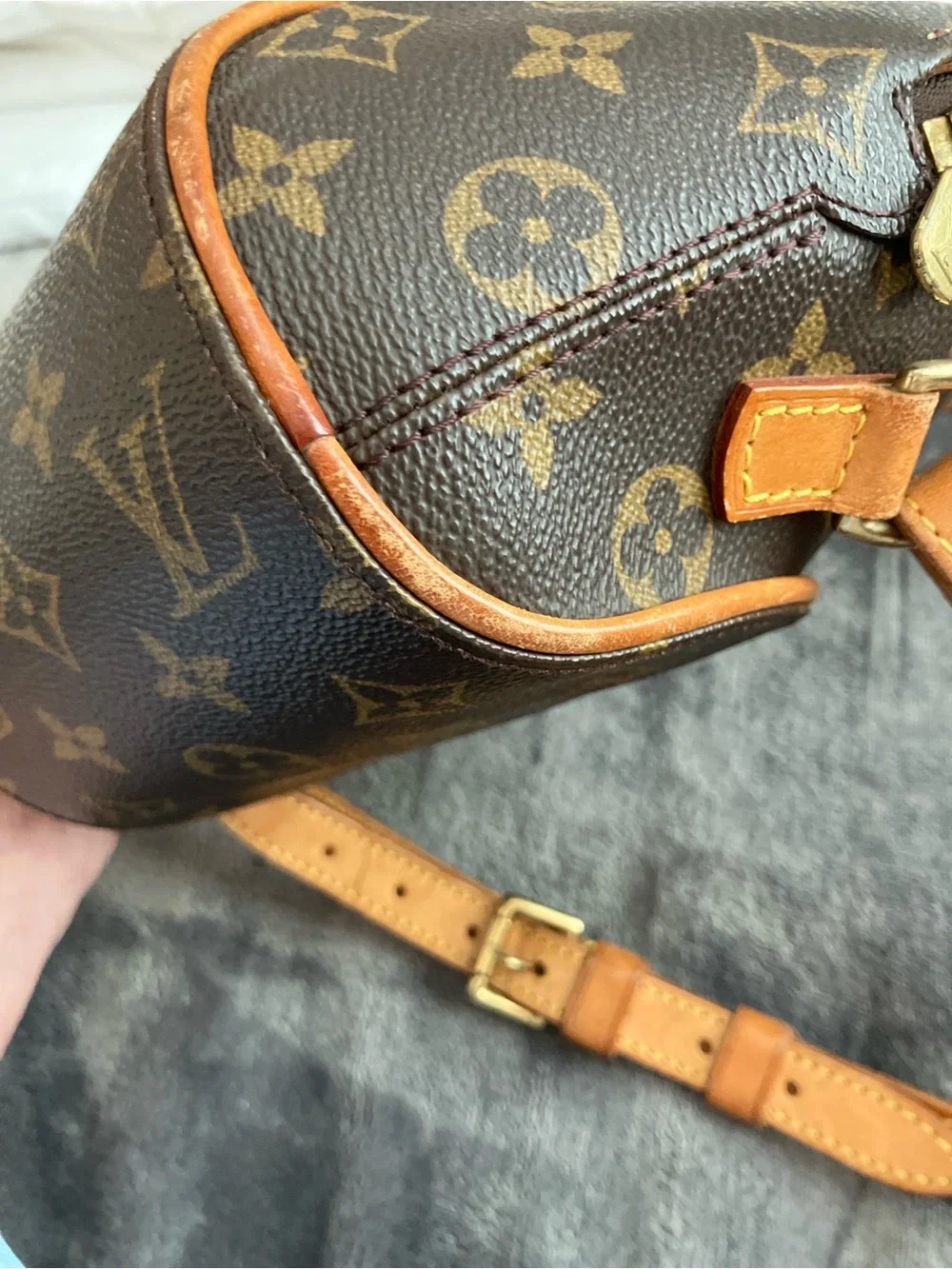 Authentic Louis Vuitton Monogram Vintage Ellipse Backpack - Picture 3 of 14